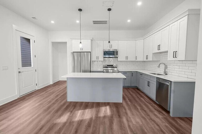 4320 Woods St in Nashville, TN - Building Photo - Building Photo