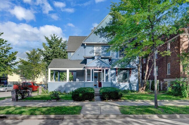 2701 DuPont Ave S, Unit 2