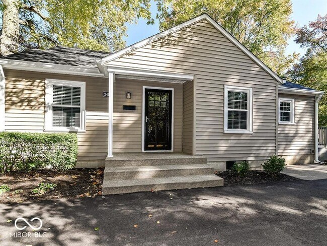 2407 Baur Dr in Indianapolis, IN - Building Photo - Building Photo