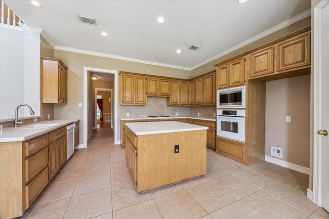 property at 3016 Autumn Harvest Dr