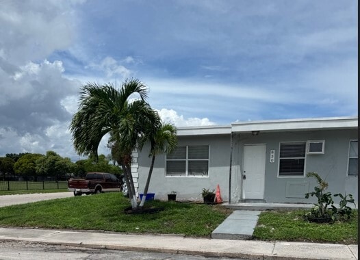 830 S A St, Unit A in Lake Worth Beach, FL - Foto de edificio - Building Photo