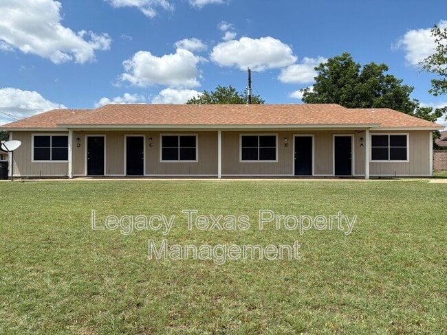 property at 1410 Courtney Pl