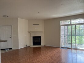 3875 S Dayton St, Unit 208 in Aurora, CO - Building Photo
