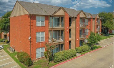 3440 E Rosemeade Pkwy in Carrollton, TX - Building Photo - Building Photo