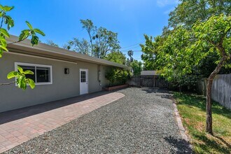 1450 Rosewood Ln in Napa, CA - Building Photo - Building Photo