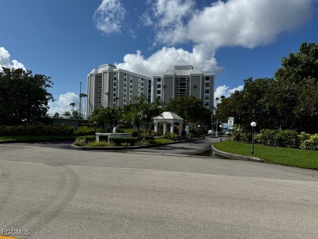 3350 N Key Dr in Ft. Myers, FL - Building Photo - Building Photo