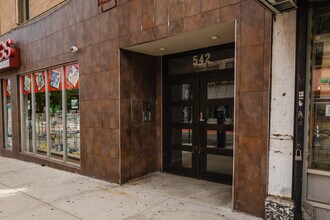 542 Eastern Pky in Brooklyn, NY - Building Photo - Building Photo