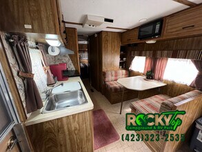 496 Pearl Ln in Blountville, TN - Building Photo - Building Photo