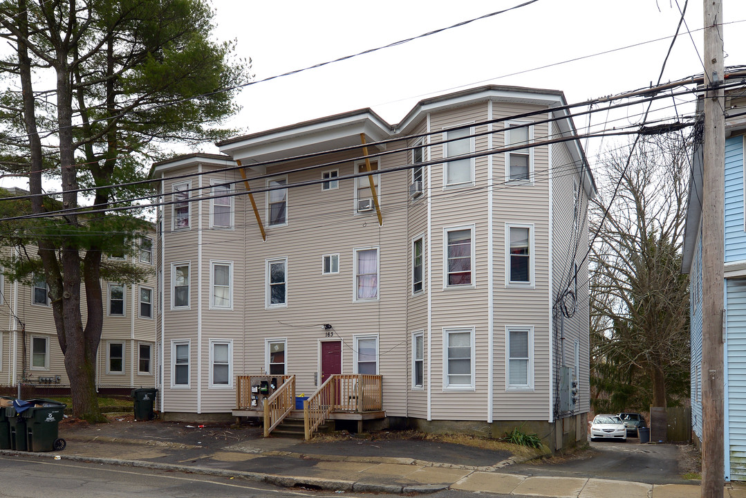 163 Ames St in Brockton, MA - Building Photo