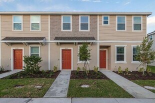 2025 Viewfinder St in Poinciana, FL - Building Photo