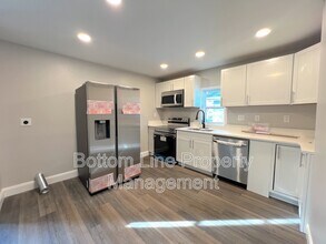 613 Dr M.L.K. Jr. Way in Gastonia, NC - Building Photo - Building Photo