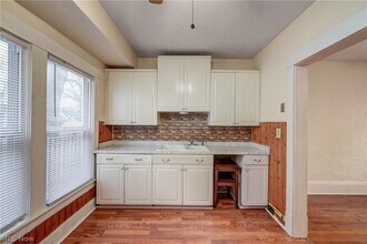 37948 Barnes Ct in Willoughby, OH - Building Photo - Building Photo