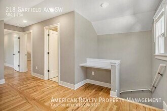 218 Garfield Ave SW in Grand Rapids, MI - Building Photo - Building Photo