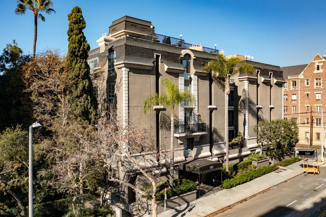 The Rossmore in Los Angeles, CA - Building Photo