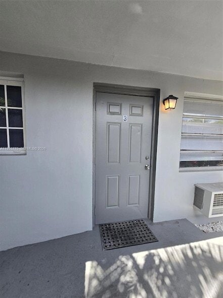 1507 NE 5th Ave, Unit 3 in Fort Lauderdale, FL - Building Photo - Building Photo