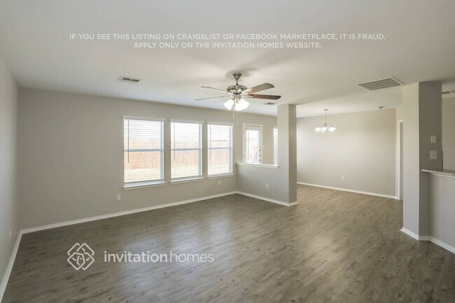 212 Cedar Crest Dr in Justin, TX - Building Photo - Building Photo
