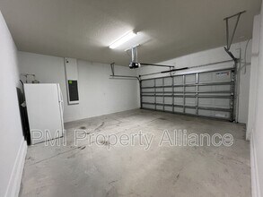 4535 Gliding Wave St in Oakland, FL - Building Photo - Building Photo