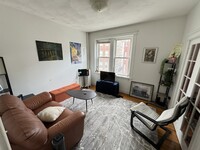 17 Price Rd, Unit 16 in Boston, MA - Building Photo - Building Photo