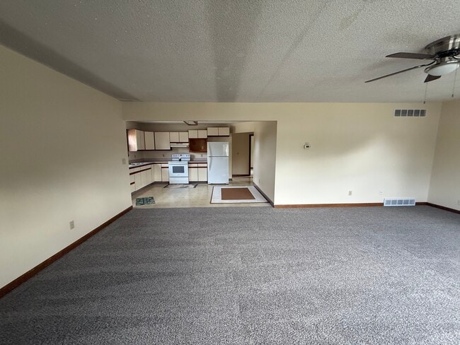 54 Knowlton Ave, Unit 54 Knowlton Ave in Lackawanna, NY - Building Photo - Building Photo