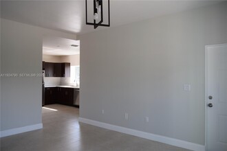 435 SW 78th Ct in Miami, FL - Building Photo - Building Photo