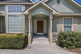 7646 Cypress Ln in Nampa, ID - Building Photo - Building Photo