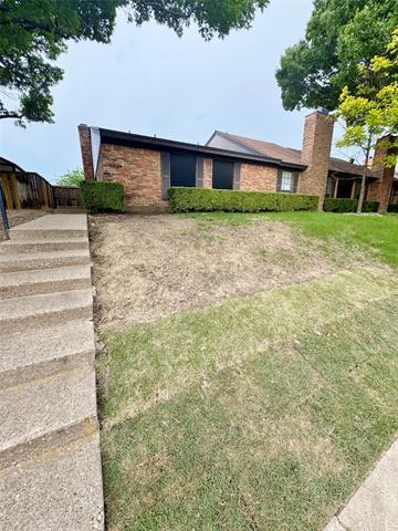 property at 5029 Buttonwood Ln