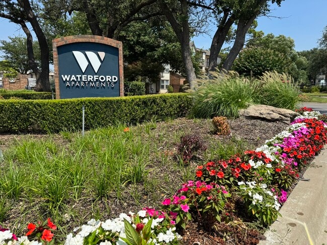 Waterford Apartments in Tulsa, OK - Building Photo - Building Photo