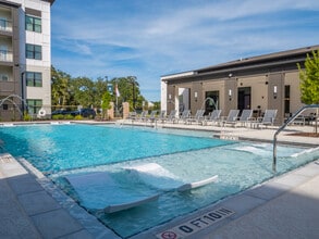 The Waters at Freeport in Freeport, FL - Foto de edificio - Building Photo