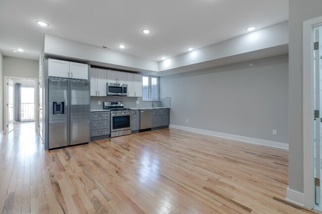 2111 Master St photo'