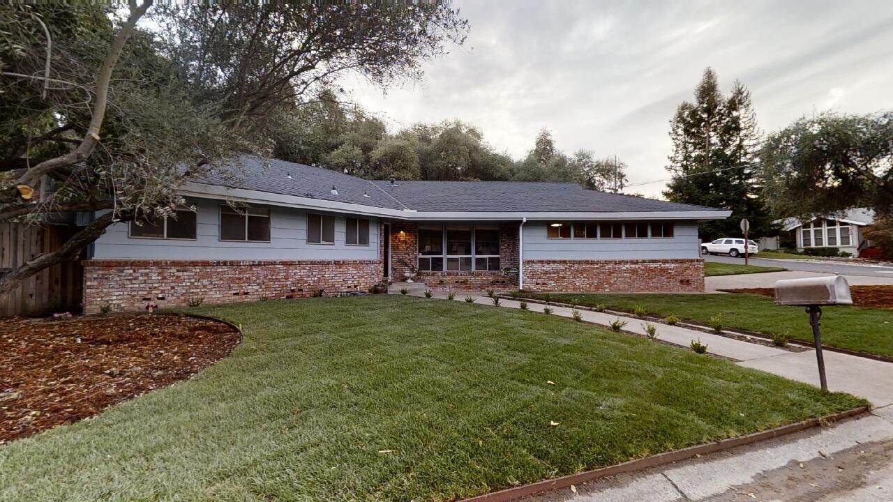 8400 Ascolano Ave in Fair Oaks, CA - Building Photo