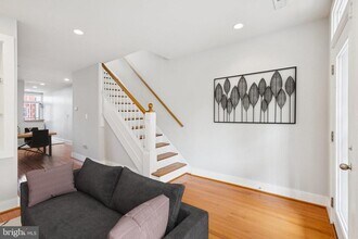 625 Gresham Pl NW in Washington, DC - Building Photo - Building Photo