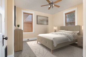 5248 Montgomery Rd, Unit 5248 Highland Views #4 in Cincinnati, OH - Building Photo - Building Photo