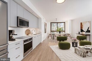 1630 Columbia Rd NW, Unit 720 in Washington, DC - Building Photo