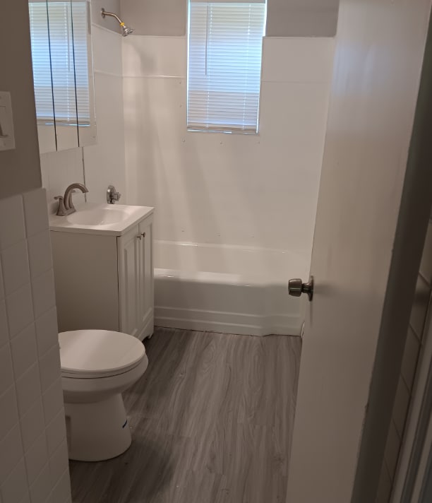 72 Folly Brook Blvd in Wethersfield, CT - Building Photo - Building Photo