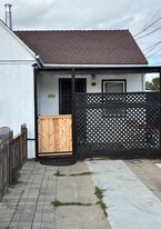 1320 Woolner Ave in Fairfield, CA - Building Photo