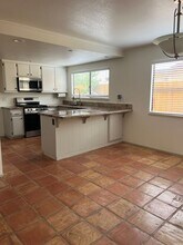 512 E Barton Ave in Lompoc, CA - Building Photo - Building Photo
