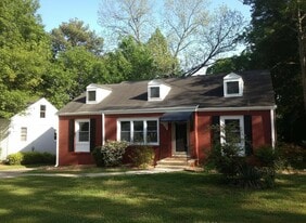 2431 N Decatur Rd in Decatur, GA - Building Photo