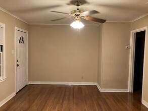 2055 North Dr in Biloxi, MS - Building Photo - Building Photo