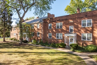 Edgecliff Apartments in Cleveland, OH - Foto de edificio - Building Photo