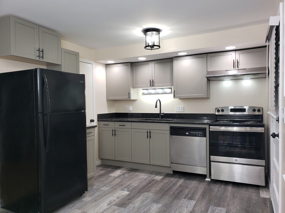 32 Medimount Dr in Rochester, NY - Building Photo