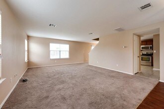 1514 Gulf Way in Round Rock, TX - Building Photo - Building Photo