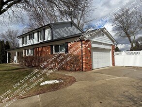 5283 Rostraver Ct in Shelby Township, MI - Building Photo - Building Photo