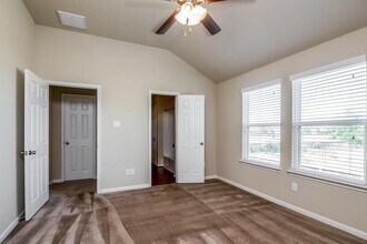 9442 Green Mills Dr in Houston, TX - Building Photo - Building Photo