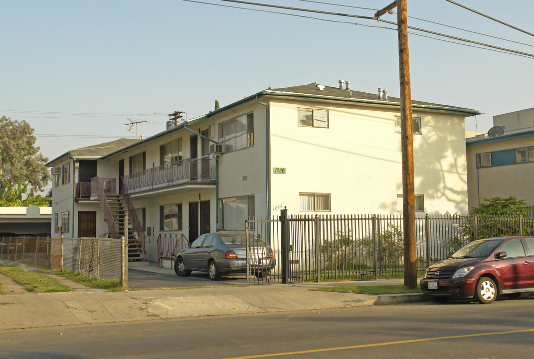 1226 N Gower St in Los Angeles, CA - Building Photo