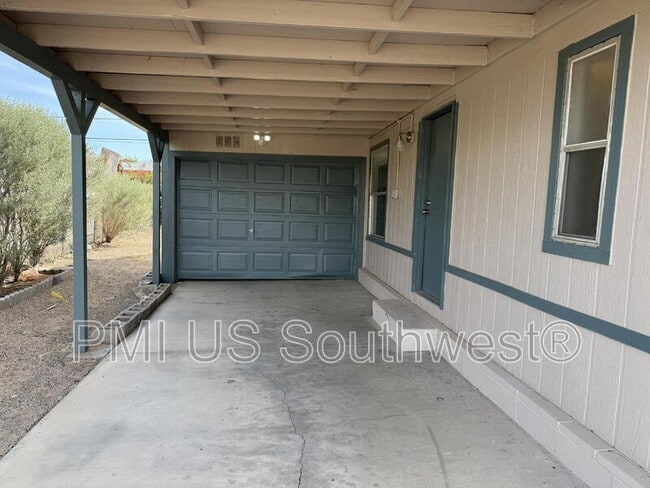314 Riverwood Ln in Bullhead City, AZ - Building Photo - Building Photo