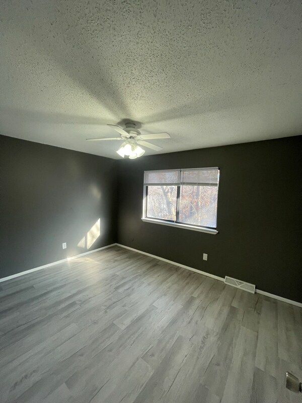 3211 Schuetzen Ln in Davenport, IA - Foto de edificio - Building Photo