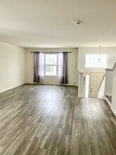 308 Niagara Dr in Volo, IL - Building Photo - Building Photo