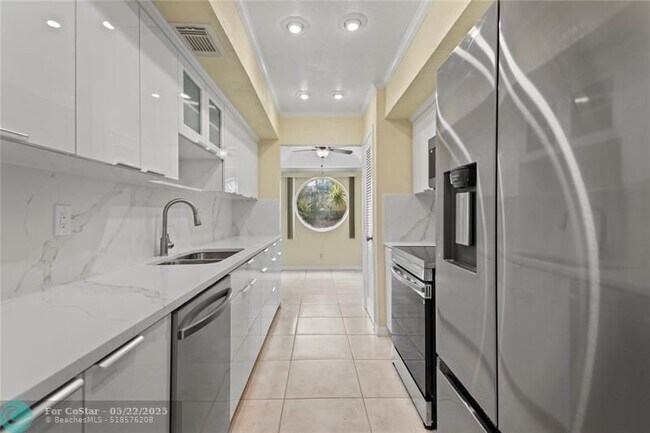 11678 NW 20th Dr in Coral Springs, FL - Building Photo - Building Photo