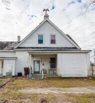 401 S Clinton Ave, Unit A in Dunn, NC - Building Photo
