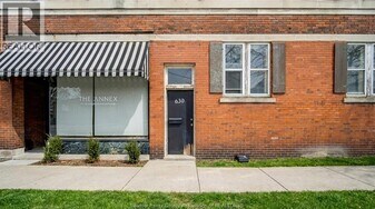 1701 Wyandotte St E in Windsor, ON - Building Photo